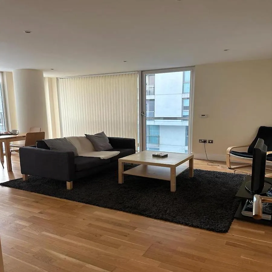 Canary Wharf Apartments London