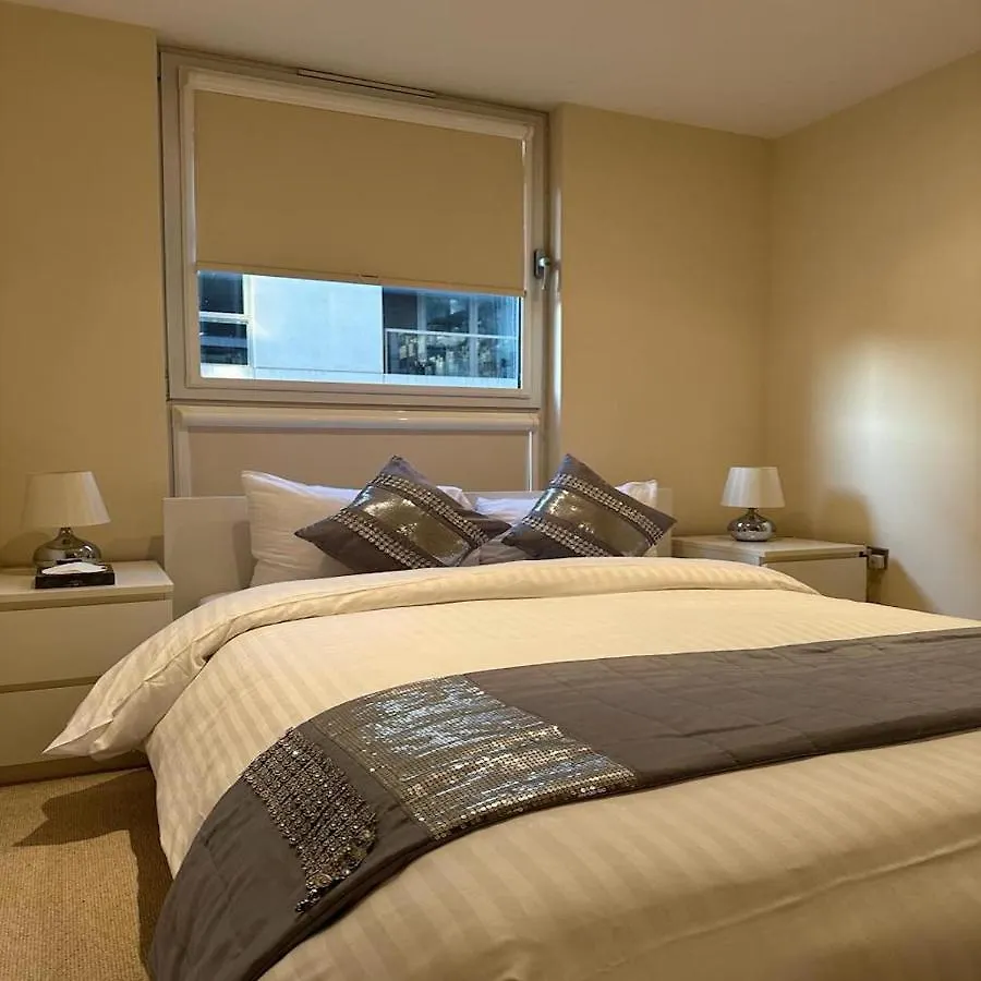 Canary Wharf Apartments London