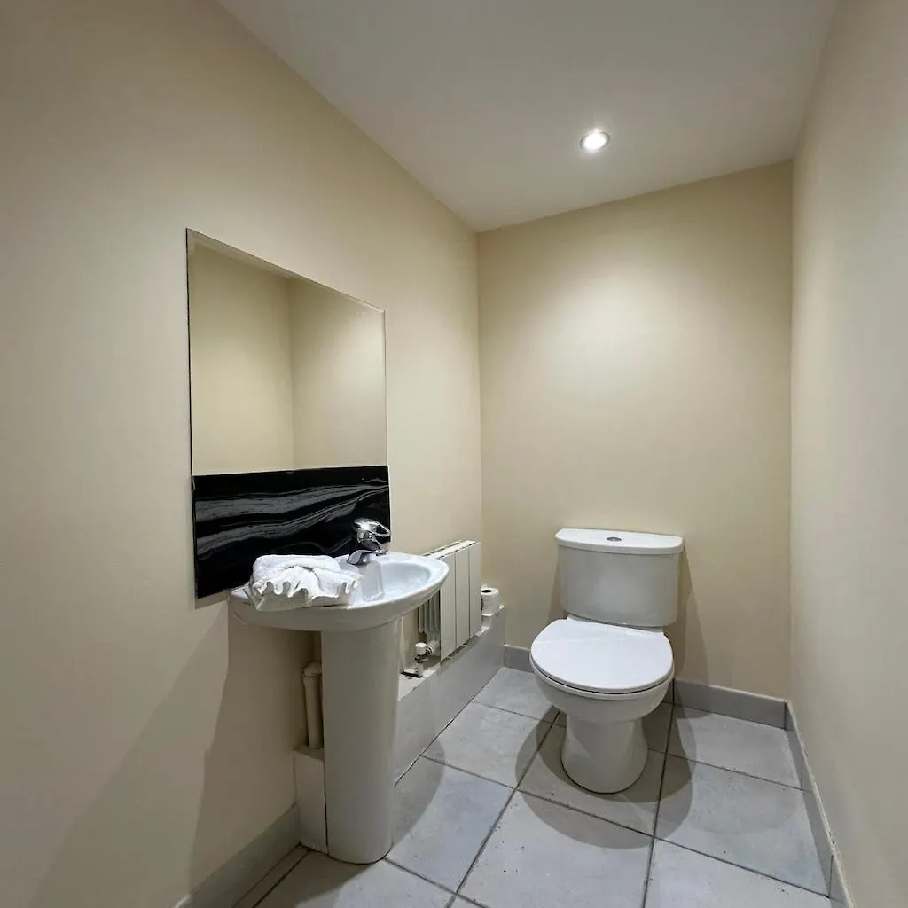 Canary Wharf Apartments London