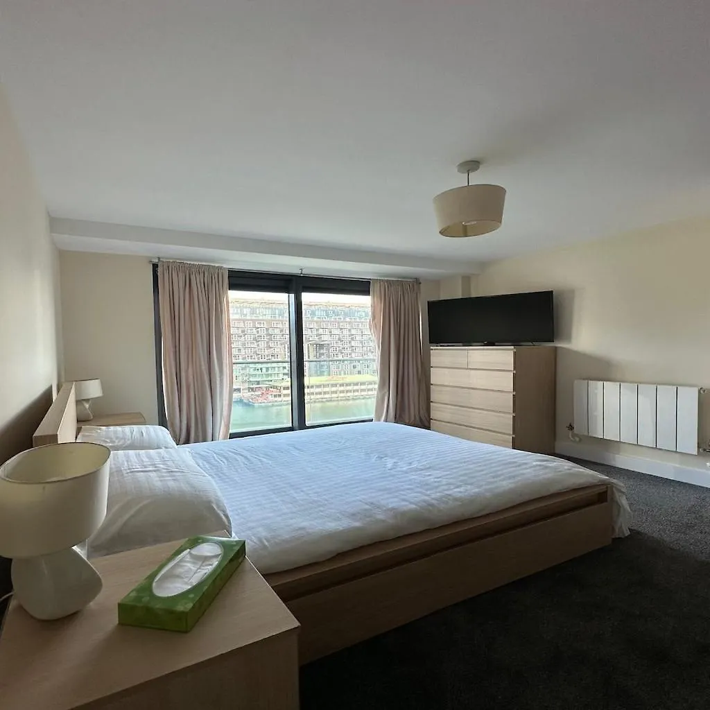 Canary Wharf Apartments London