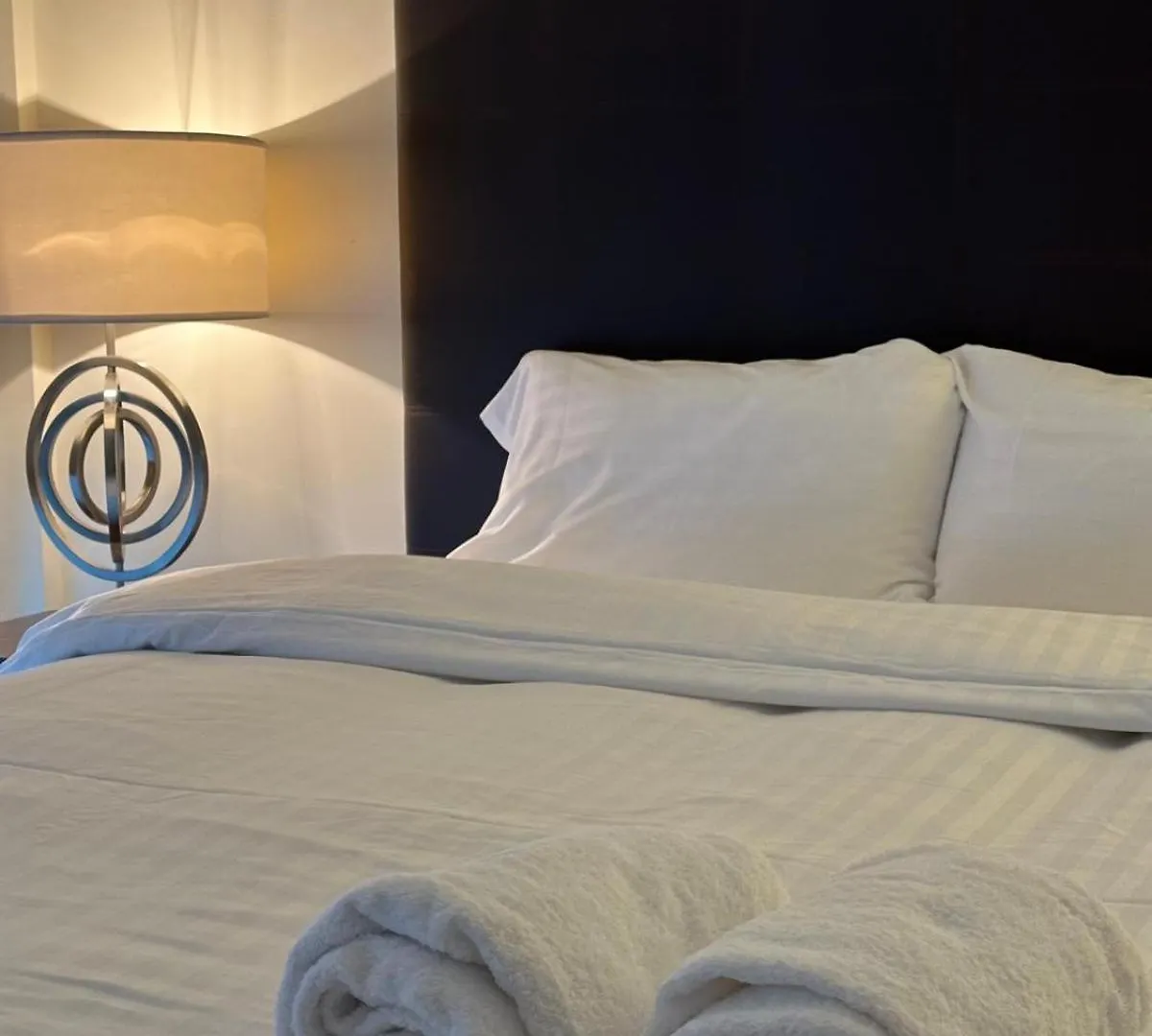 Canary Wharf Apartments London
